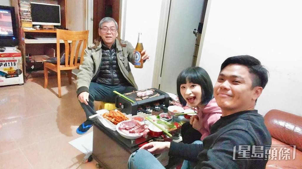 冼庭峯的父親(左一)亦確診HAE,於去年因癌病離世。 受訪者提供 冼庭峯的父親(左一)亦確診HAE,於去年因癌病離世。 受訪者提供