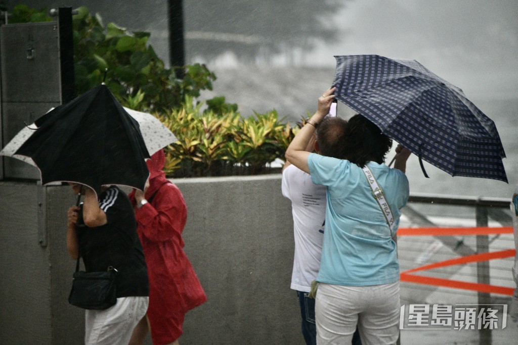 超強颱風蘇拉襲港情況。資料圖片