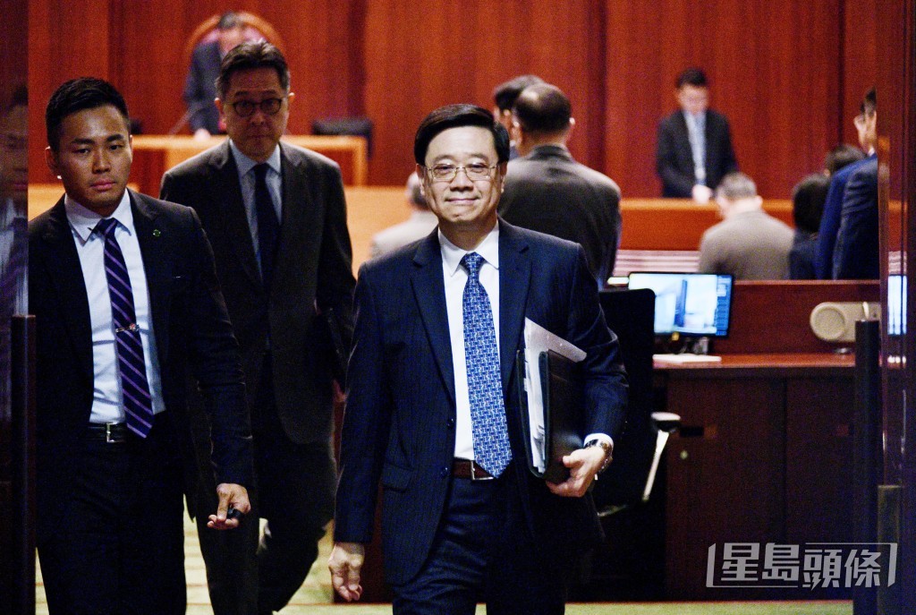 行政長官李家超出席立法會互動交流答問會。盧江球攝