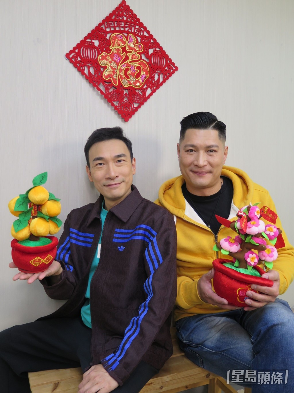 泰臣和龍師傅認為巿道差，龍年能順利過度已不錯，有望蛇年有更好發展。