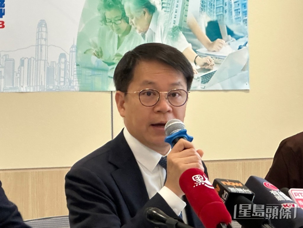 民建聯主席陳克勤希望今屆《施政報告》可為香港找出路。 民建聯主席陳克勤希望今屆《施政報告》可為香港找出路。