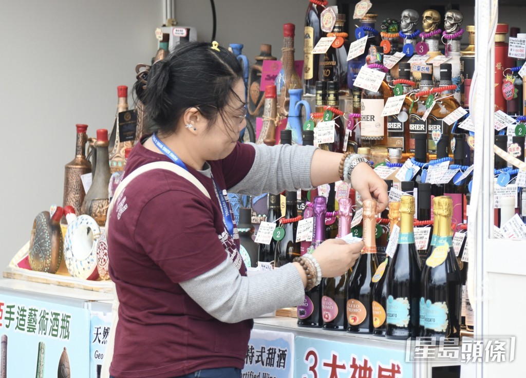活動更首次延長開放時間至午夜12時,讓入場人士舉杯暢飲盡興而歸。 活動更首次延長開放時間至午夜12時,讓入場人士舉杯暢飲盡興而歸。