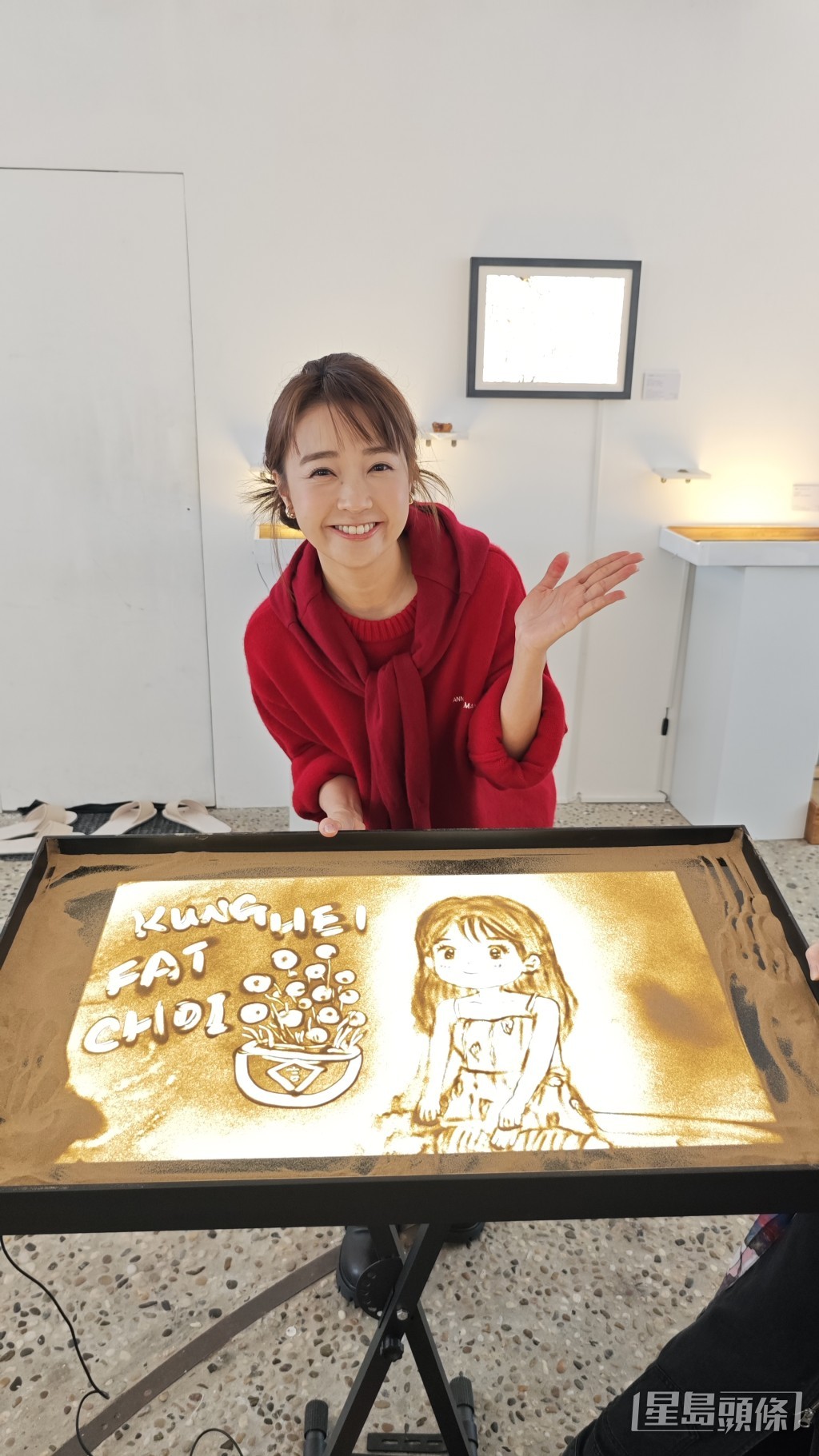 糖妹沙畫初體驗,作品都算有板有眼。 糖妹沙畫初體驗,作品都算有板有眼。