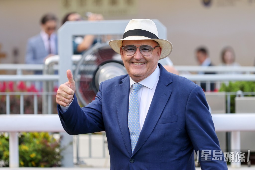 大衛希斯兩勝頭馬。 大衛希斯兩勝頭馬。