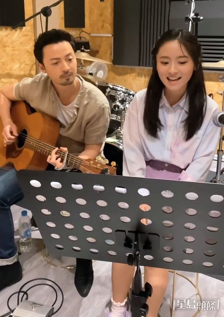 Ronny和志同道合的羅敏儀最近都人氣急升。 Ronny和志同道合的羅敏儀最近都人氣急升。