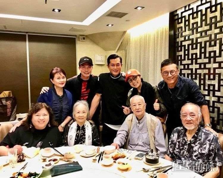 才叔叔最後一次公開露面。 才叔叔最後一次公開露面。