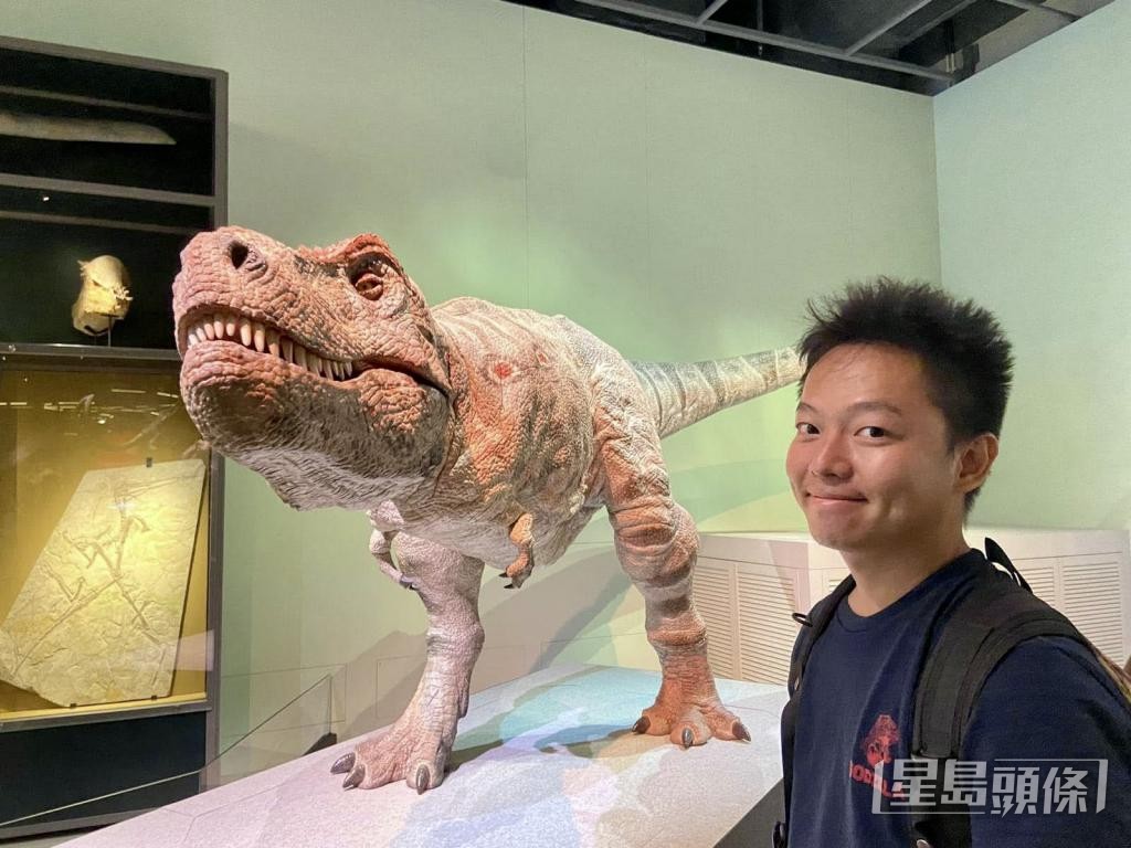 李詠豪指,孩童時期迷上恐龍,啟蒙他愛上兩棲及爬行動物。 受訪者提供 李詠豪指,孩童時期迷上恐龍,啟蒙他愛上兩棲及爬行動物。 受訪者提供