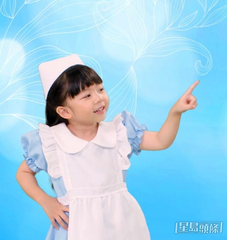 小黃妃曾做過「𡃁模」。 小黃妃曾做過「𡃁模」。