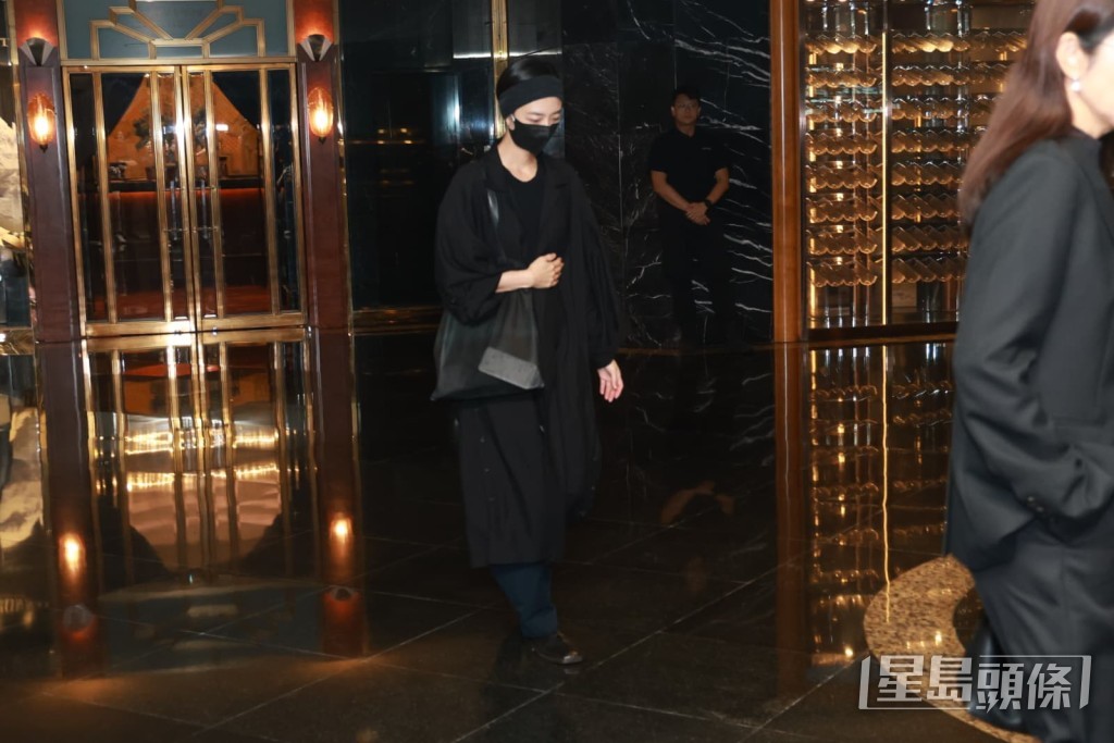 桂綸鎂一臉傷感。