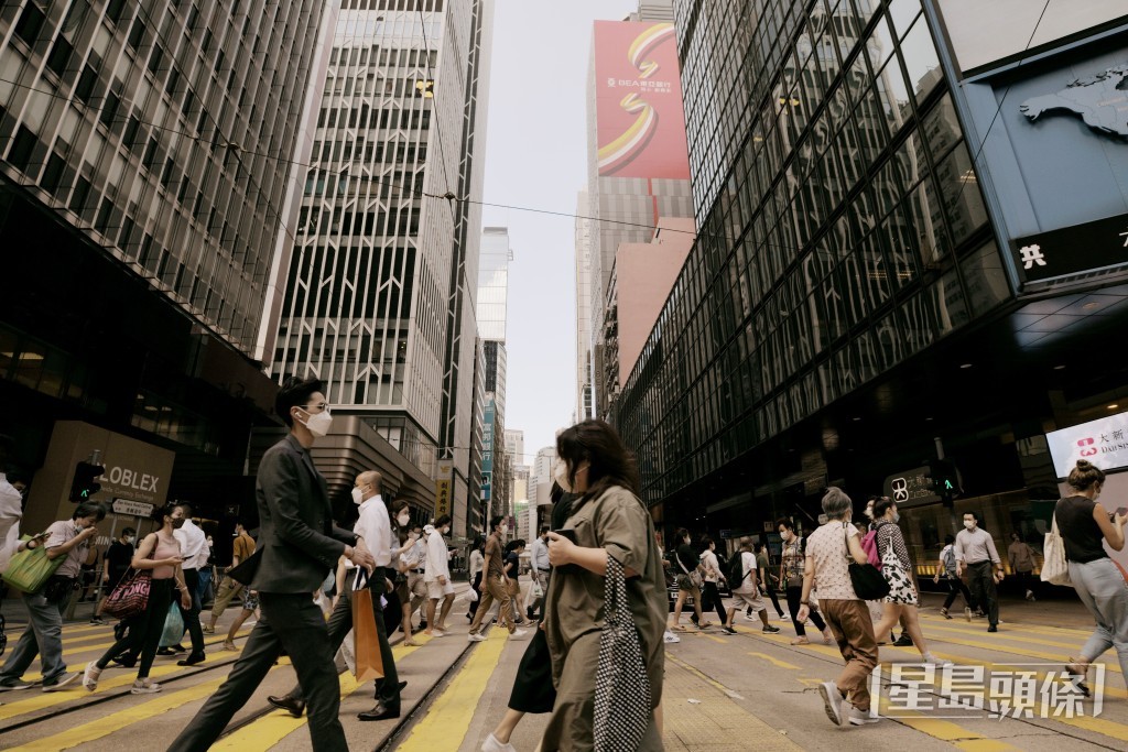 根據政府早前調查,相關高才主要投身金融、創科、商貿等主要核心產業。資料圖片 根據政府早前調查,相關高才主要投身金融、創科、商貿等主要核心產業。資料圖片