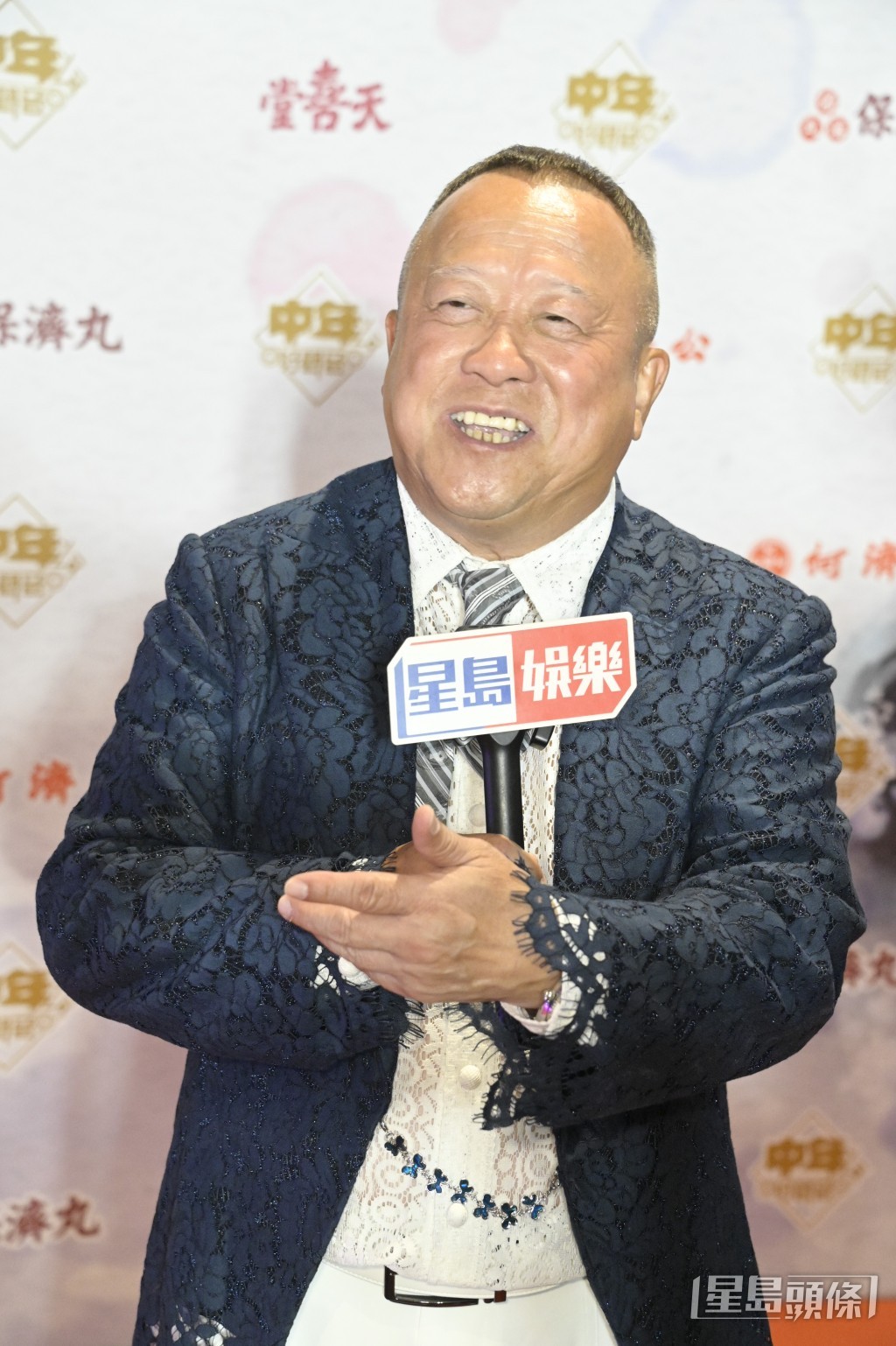 這亦是曾志偉卸任無綫電視（TVB）總經理職位後，首次出席TVB節目。
