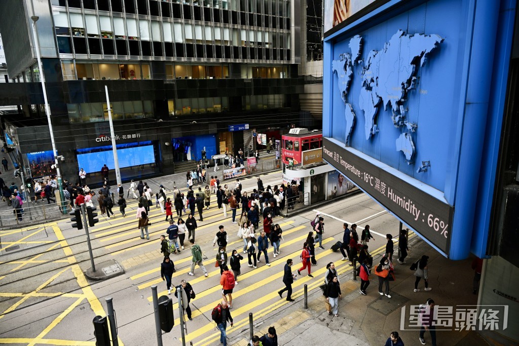 香港在2022年底優化香港輸入人才安排,截至上月底已經批出超過31萬宗申請。資料圖片 香港在2022年底優化香港輸入人才安排,截至上月底已經批出超過31萬宗申請。資料圖片