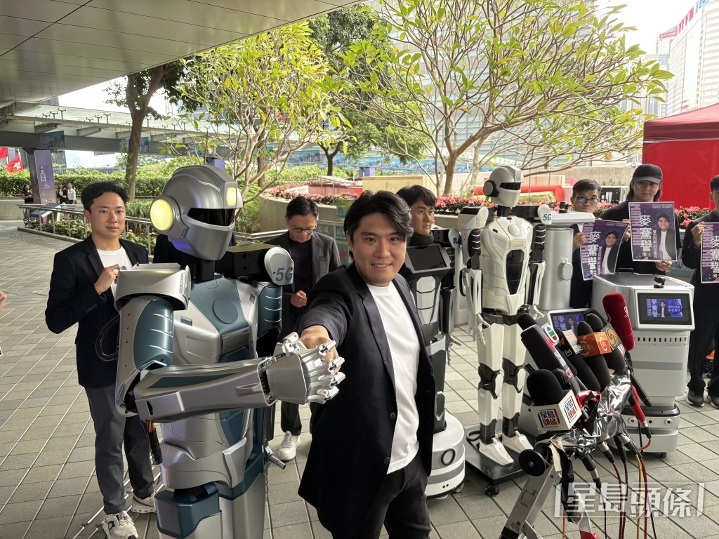 2024年「十大傑青」、科技創業家麥騫譽今日報名參加科技創新界。黃子龍攝 2024年「十大傑青」、科技創業家麥騫譽今日報名參加科技創新界。黃子龍攝