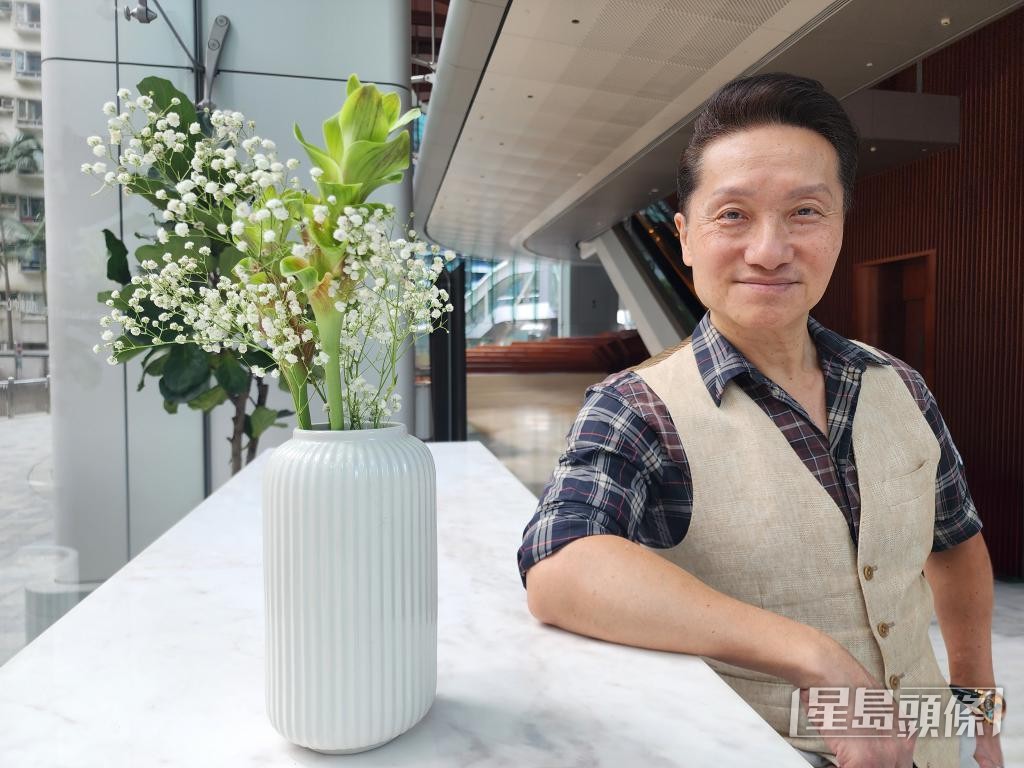 余一樂認為,每人對藝術的看法不一,互相分享不同角度也是樂事。 余一樂認為,每人對藝術的看法不一,互相分享不同角度也是樂事。