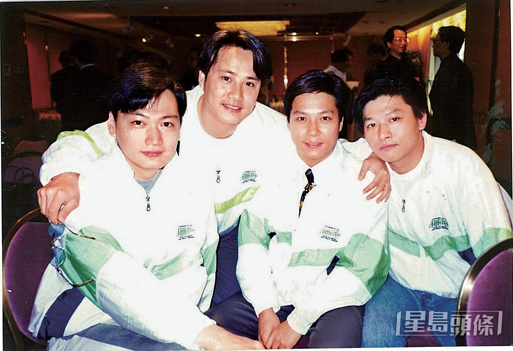 詹秉熙（右一）是TVB的80年代小生。（東周刊圖片）