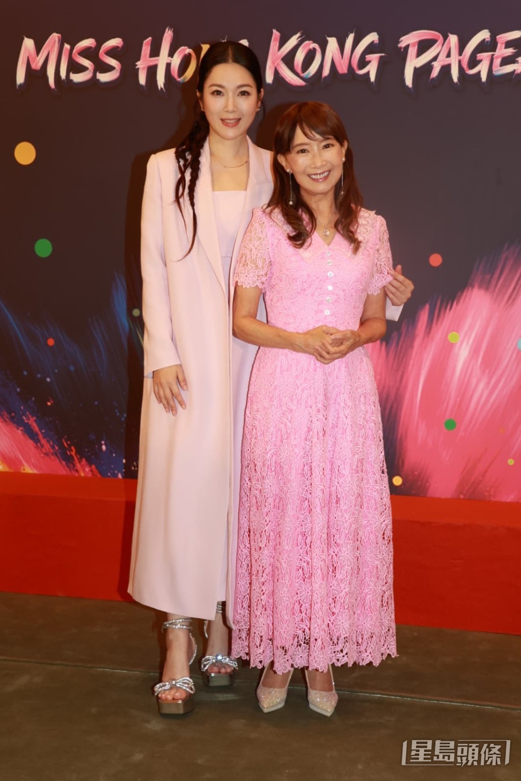 陳美齡、苟芸慧(苟姑娘)都係「最上鏡小姐」評判。 陳美齡、苟芸慧(苟姑娘)都係「最上鏡小姐」評判。