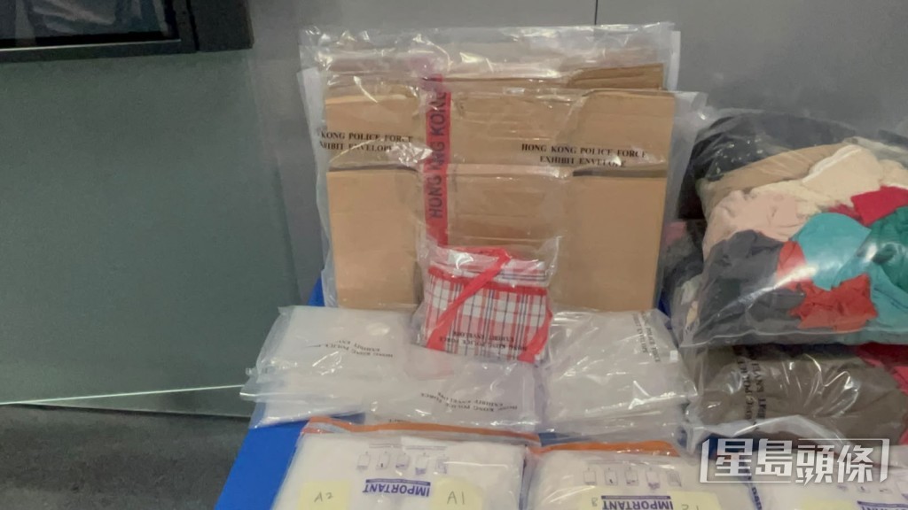 警方檢獲載毒品的紙箱。楊偉亨攝 警方檢獲載毒品的紙箱。楊偉亨攝