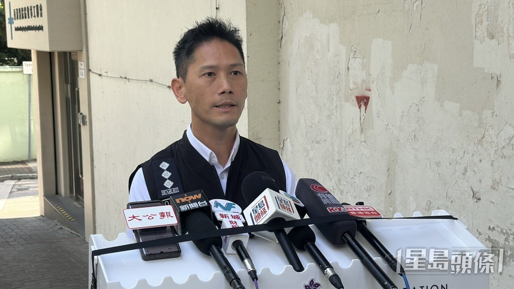 入境處總入境事務主任鄧偉業講述案情 入境處總入境事務主任鄧偉業講述案情