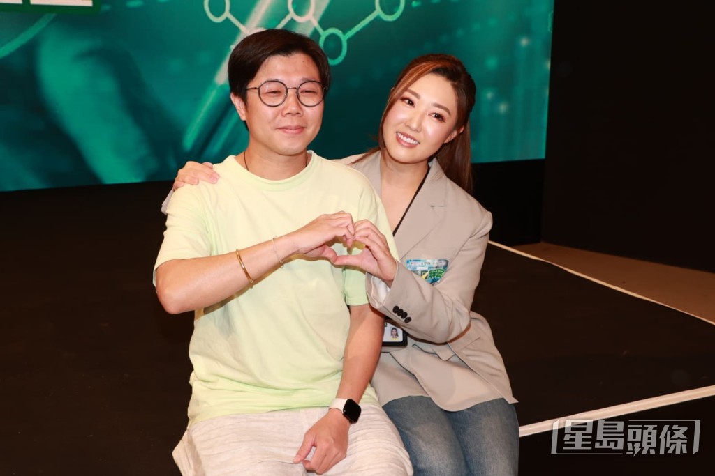 兩人同居近五年。 兩人同居近五年。