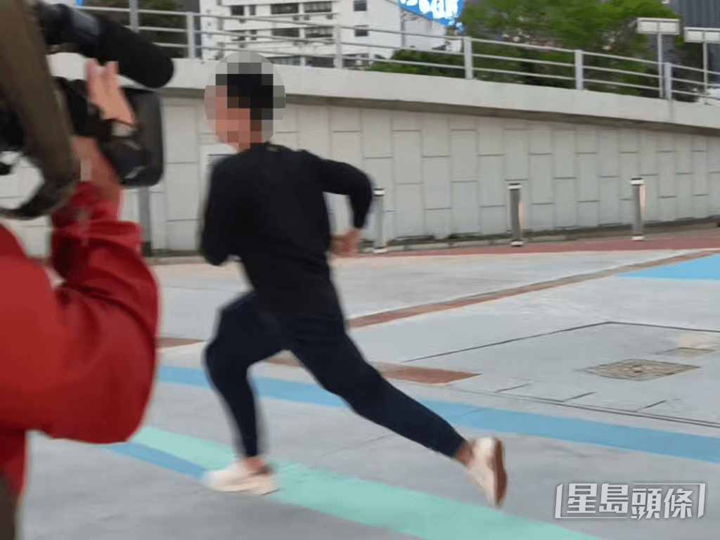 調查期間，男子一度向岸邊奔跑。黃文威攝