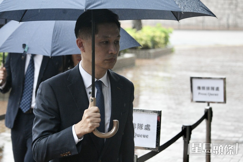 楊恩健透露，正研究引入續牌制度，要求消防工程承辦商每3至5年續牌一次，審核條件包括扣分紀錄及曾否被檢控。
