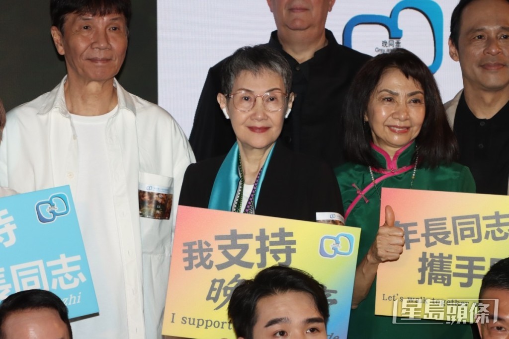 對於今次復出,李琳琳表示老公姜大衛很支持。 對於今次復出,李琳琳表示老公姜大衛很支持。