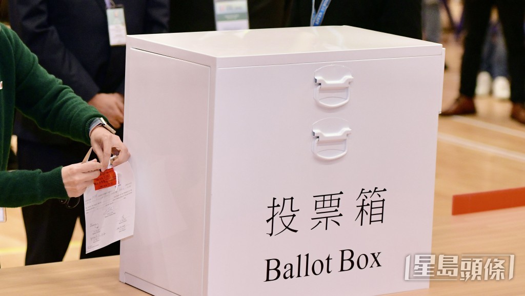 梁君彥指出,過往數屆立法會換屆,平均有超過三成議員沒有連任。資料圖片 梁君彥指出,過往數屆立法會換屆,平均有超過三成議員沒有連任。資料圖片