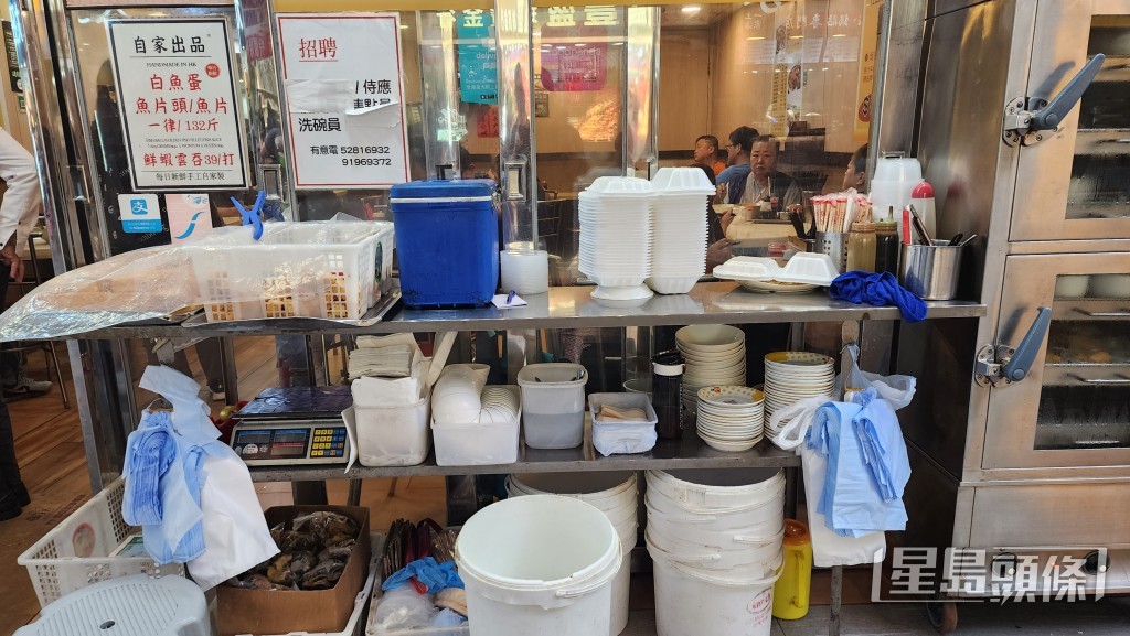 環保署強調，政府在立法進一步強制使用替代品前，會充分考慮非塑膠替代品的成熟度、普及性和可負擔性，務實推進減少使用塑膠。資料圖片