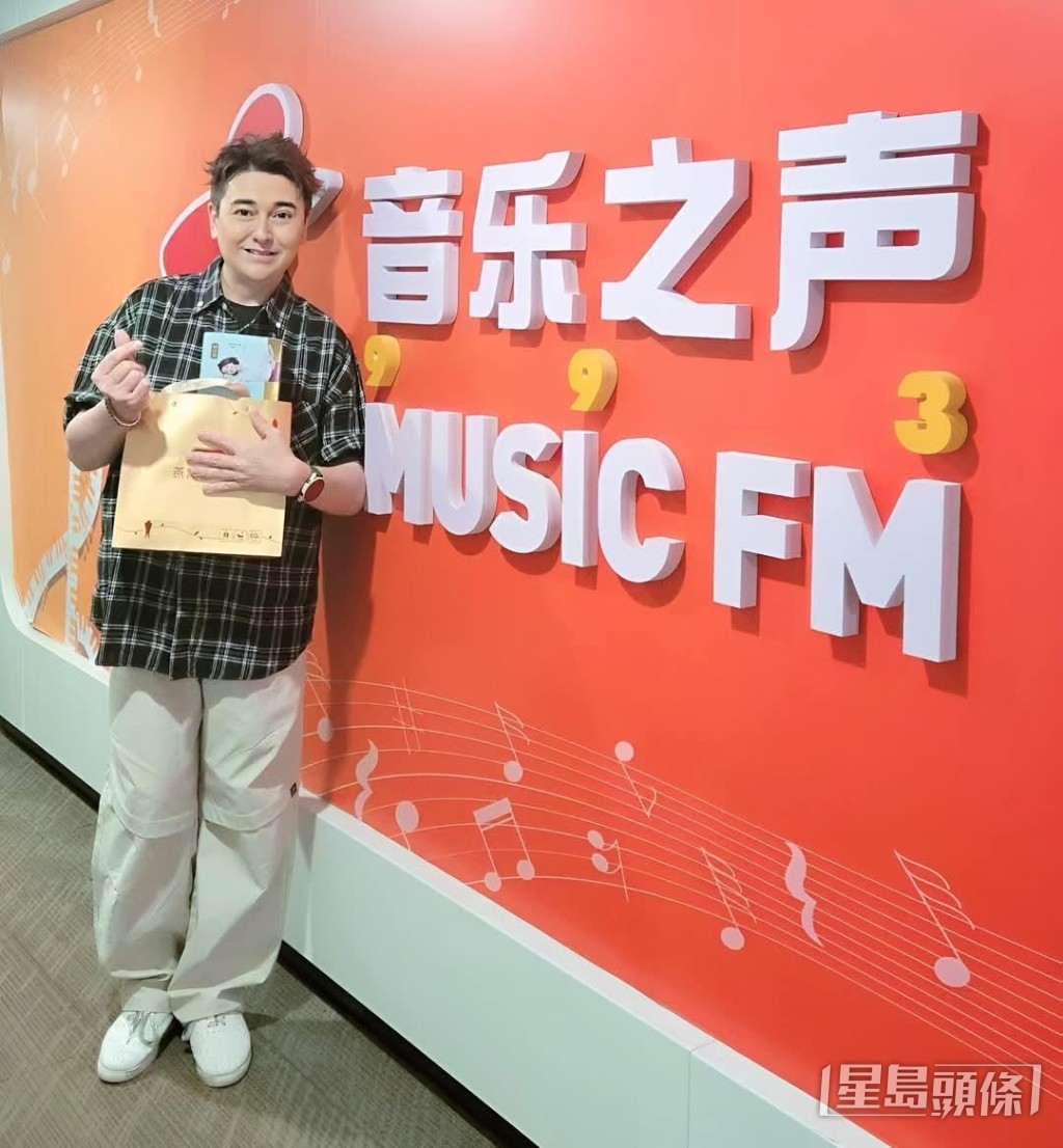 歐信希對香港樂壇知識豐富。 歐信希對香港樂壇知識豐富。