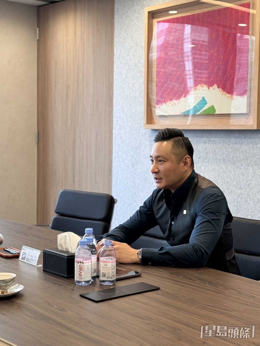 德林控股集團董事局主席陳寧迪表示,穩定幣領域仍有很多空白,「第一個吃螃蟹的人,首先要有實力才行」,即使申請牌照難度高,但肯定「不遺餘力去申請」。 德林控股集團董事局主席陳寧迪表示,穩定幣領域仍有很多空白,「第一個吃螃蟹的人,首先要有實力才行」,即使申請牌照難度高,但肯定「不遺餘力去申請」。
