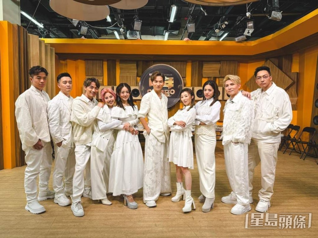 「中音2生」進行紅白對賽。 「中音2生」進行紅白對賽。