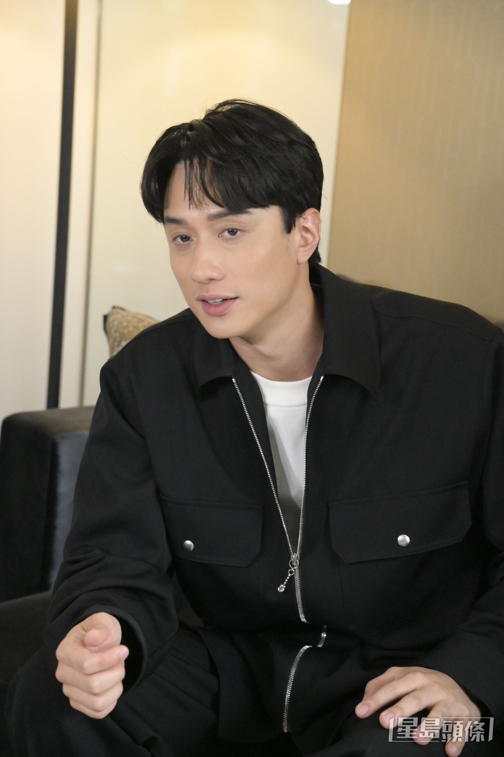 他親身上陣險撞埋度閘。