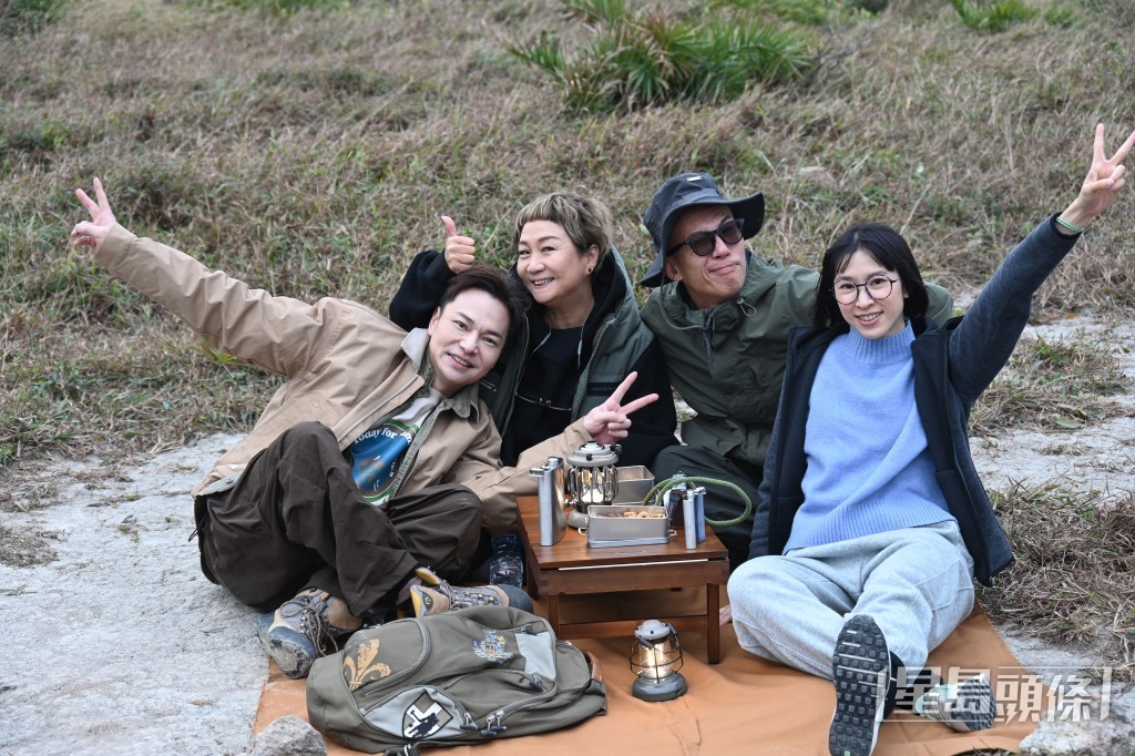 Eddie(彭迪安)、陳思齊、奇哥兩脇插刀拍MV。 Eddie(彭迪安)、陳思齊、奇哥兩脇插刀拍MV。