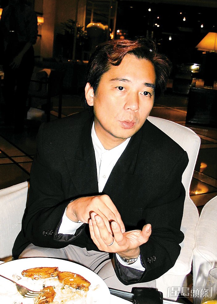 蔡楓華的行徑越變越奇怪，90年代曾被封為「四大癲王」之一。