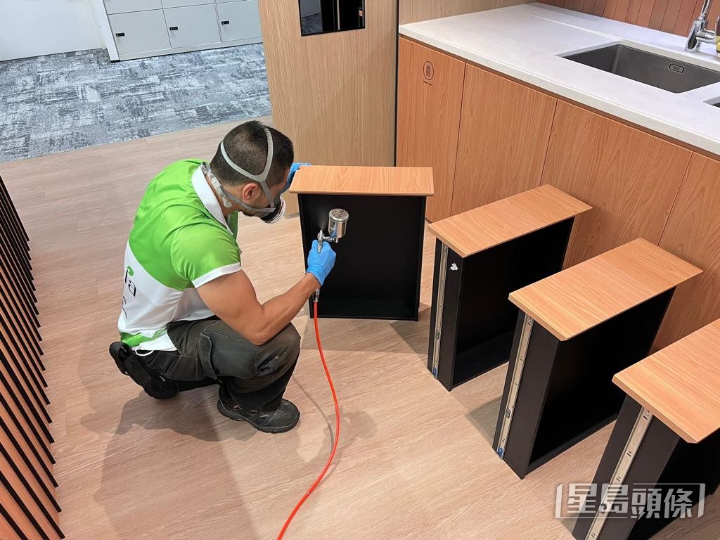 集團稱專業人員在物業管理領域上擁有超過20年經驗,專長是害蟲防治服務。淨康集團網站圖片 集團稱專業人員在物業管理領域上擁有超過20年經驗,專長是害蟲防治服務。淨康集團網站圖片