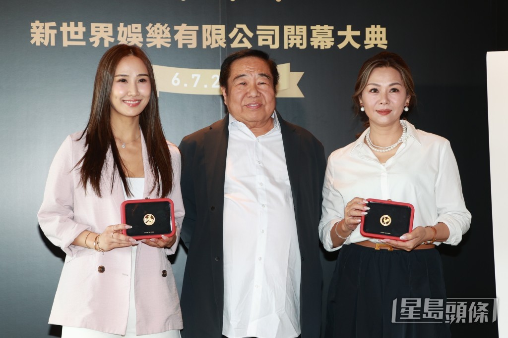「郭富城舊愛」姚正菁與新世界娛樂有限公司簽約，並由林寶玉做經理人。
