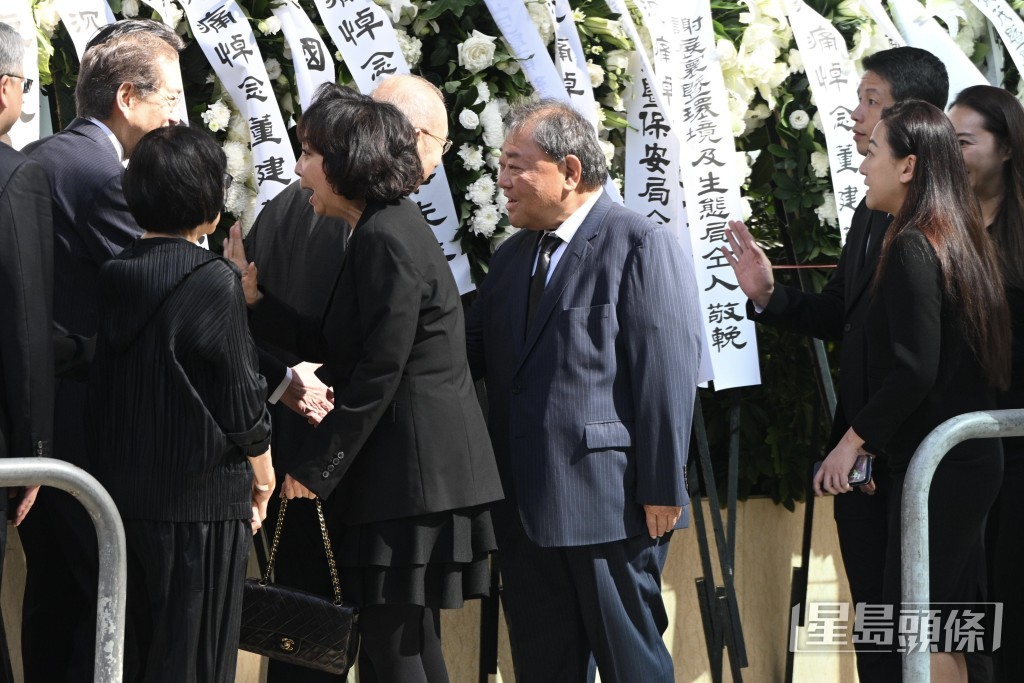 全國政協常委邱達昌也先後到場。 全國政協常委邱達昌也先後到場。