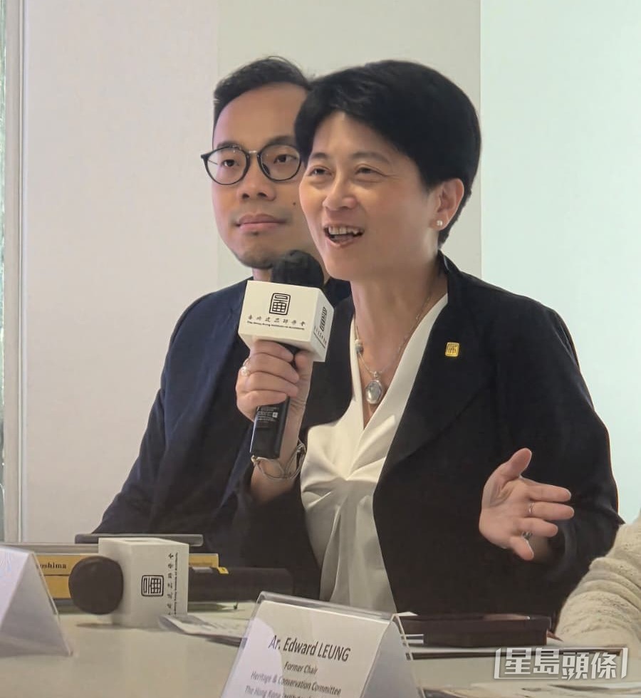 香港建築師學會會長、立法會建築、測量、都市規劃及園境界議員劉文君。 香港建築師學會會長、立法會建築、測量、都市規劃及園境界議員劉文君。