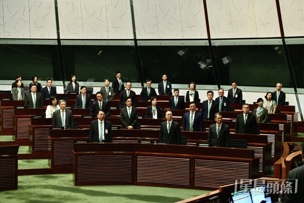 立法會會議，行政長官發表施政報告。盧江球攝