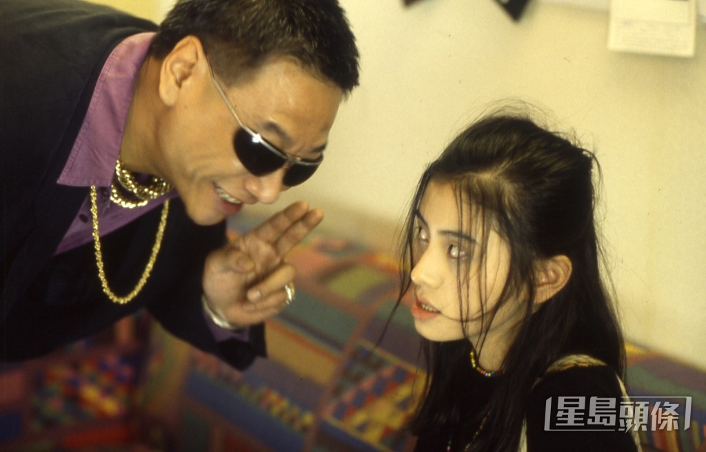 1993年電影《香港奇案之吸血貴利王》（圖），吳啟華扮演影射林過雲角色的林過仁。同年上畫的電影《雨夜天魔》，吳鎮宇也飾演林過雲。