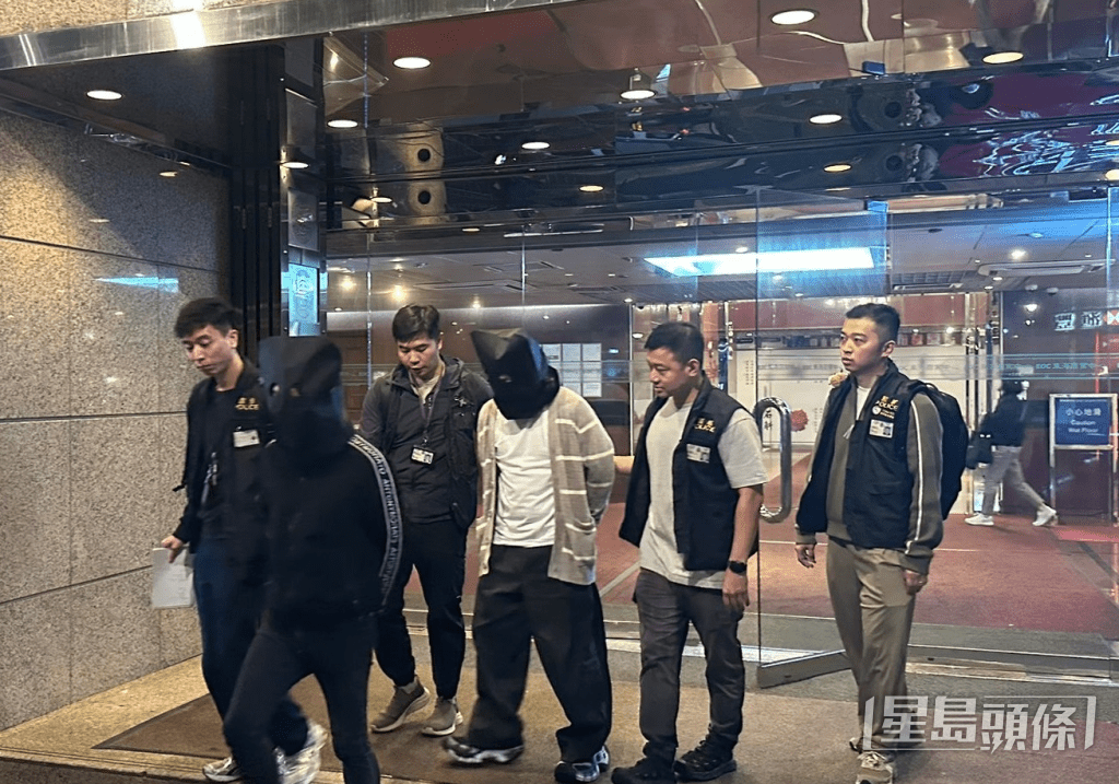警方拘捕7名男女。警方提供 警方拘捕7名男女。警方提供