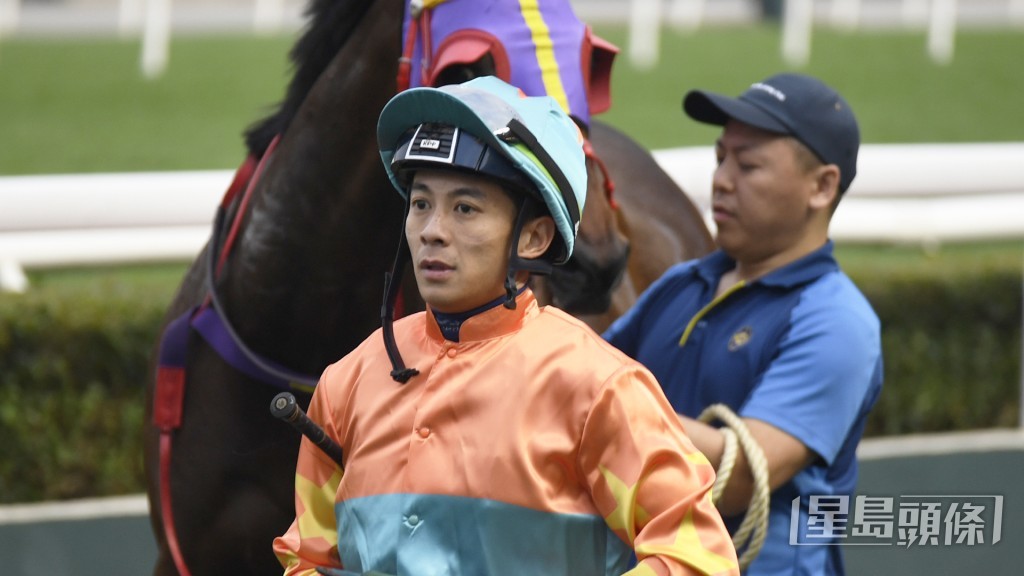 今朝梁家俊親身主試「數字天文」，盡顯對此駒的重視程度。