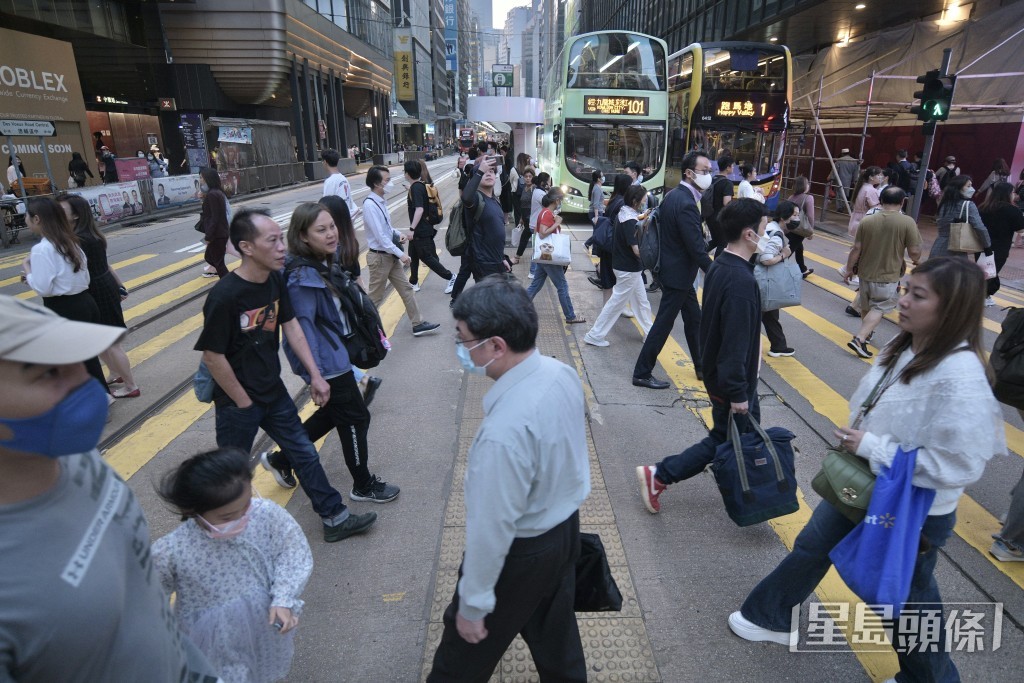 去年《施政报告》提出构建新体系,推出一系列措施招商引才,包括成立“引进重点企业办公室”。资料图片 去年《施政报告》提出构建新体系,推出一系列措施招商引才,包括成立“引进重点企业办公室”。资料图片