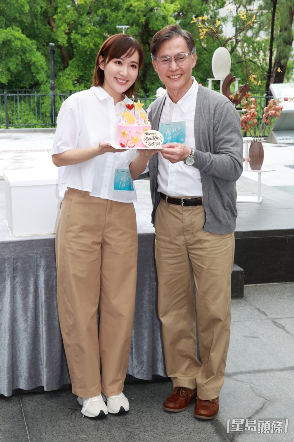 KK為吳海昕慶祝37歲生日。