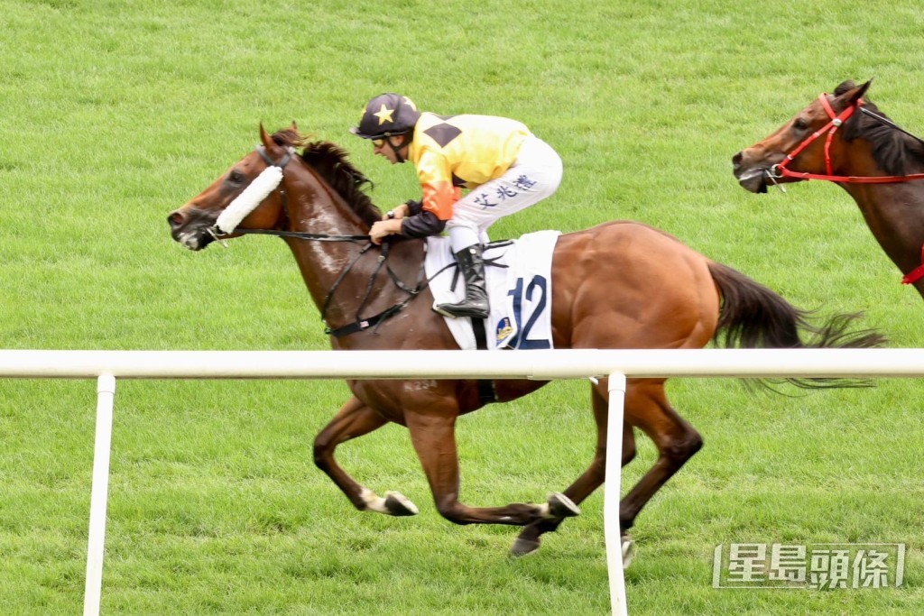  「飛來霸」上仗在同程直路賽爆冷贏馬。
