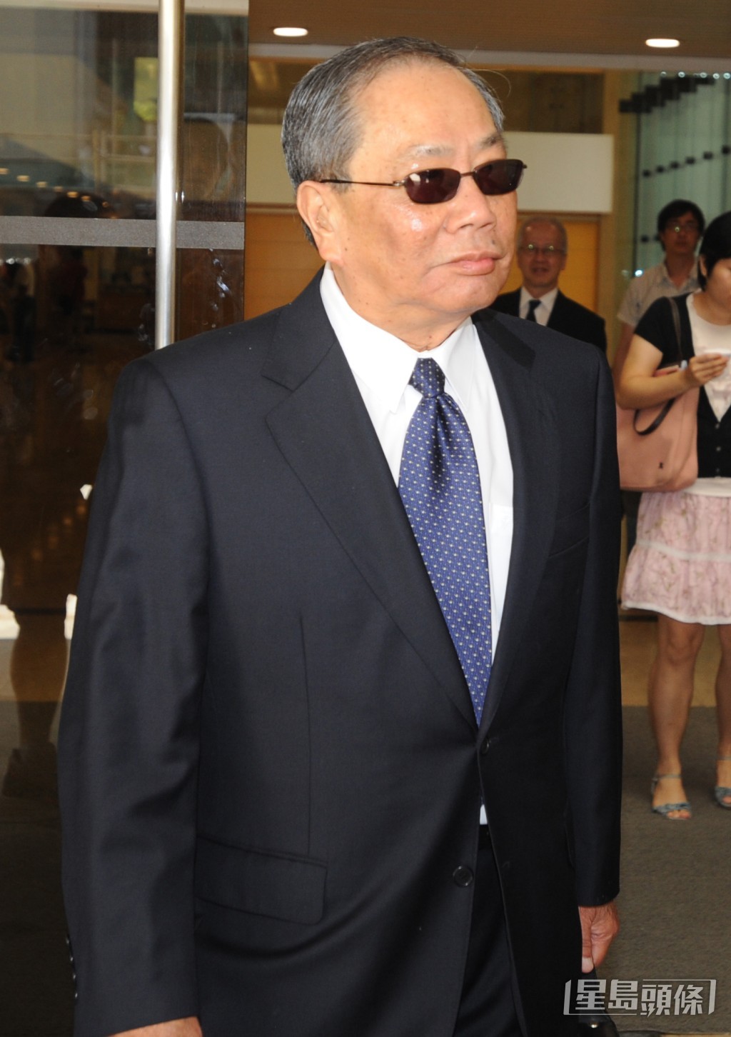 陳松青出獄後行事低調，僅在2010年與恒生銀行創辦人林炳炎之子林秀峰因古玩對簿公堂而露面。