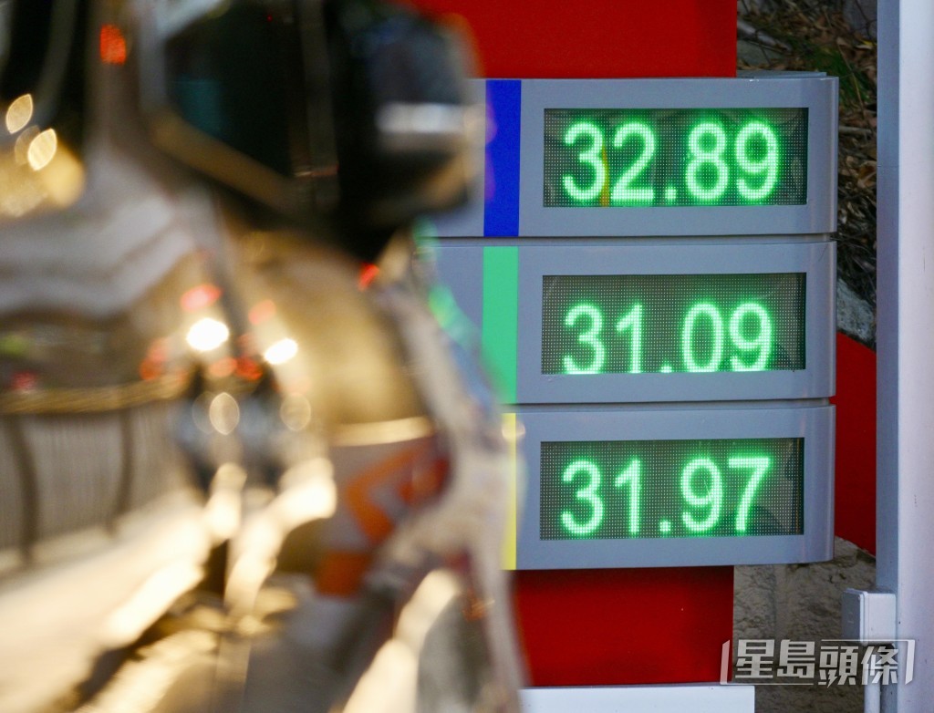 謝展寰表示,措施推行順利,暫未見補貼被「食價」。 謝展寰表示,措施推行順利,暫未見補貼被「食價」。