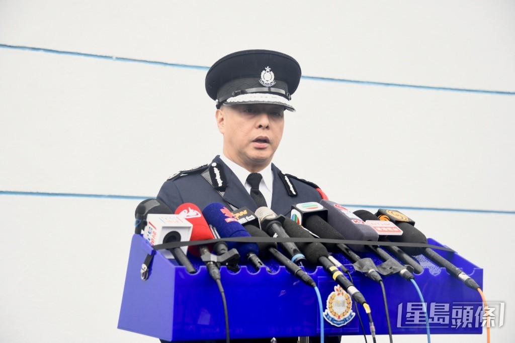 警務處處長周一鳴出席警察學院結業會操後會見傳媒。楊偉亨攝 警務處處長周一鳴出席警察學院結業會操後會見傳媒。楊偉亨攝