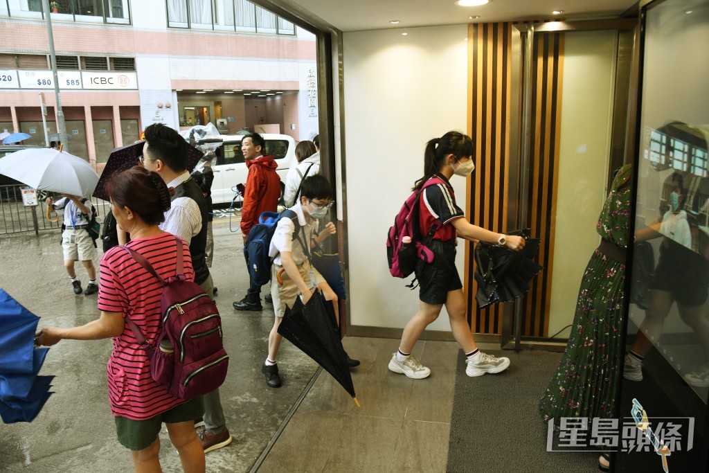 繼八大及幼稚園的資助將被削減後,中小學界亦面對新的津貼安排。資料圖片 繼八大及幼稚園的資助將被削減後,中小學界亦面對新的津貼安排。資料圖片