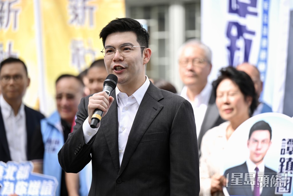 譚鎮國表示，自己於元朗讀書成長，並服務北區多年，對該區具有深厚感情與承擔。